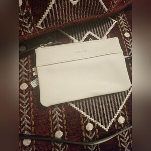 Calvin Klein White Belt Bag S/M – NWT, Practical & Stylish